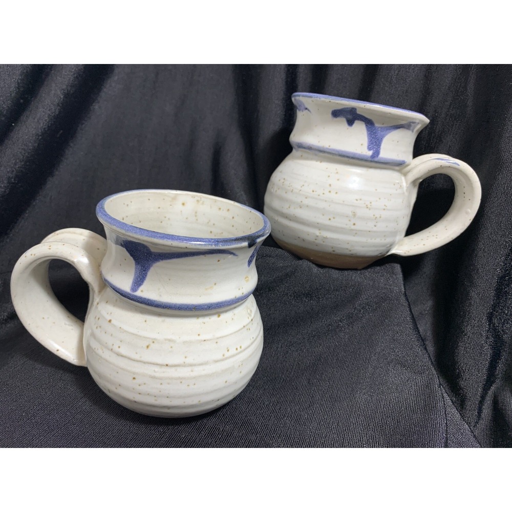 Stoneware Mugs (2) Studio Pottery  Oatmeal speckled Blue drip paint Round belly - Picture 11 of 14